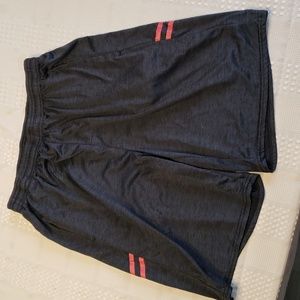 Real Essentials Shorts Men's Medium Black